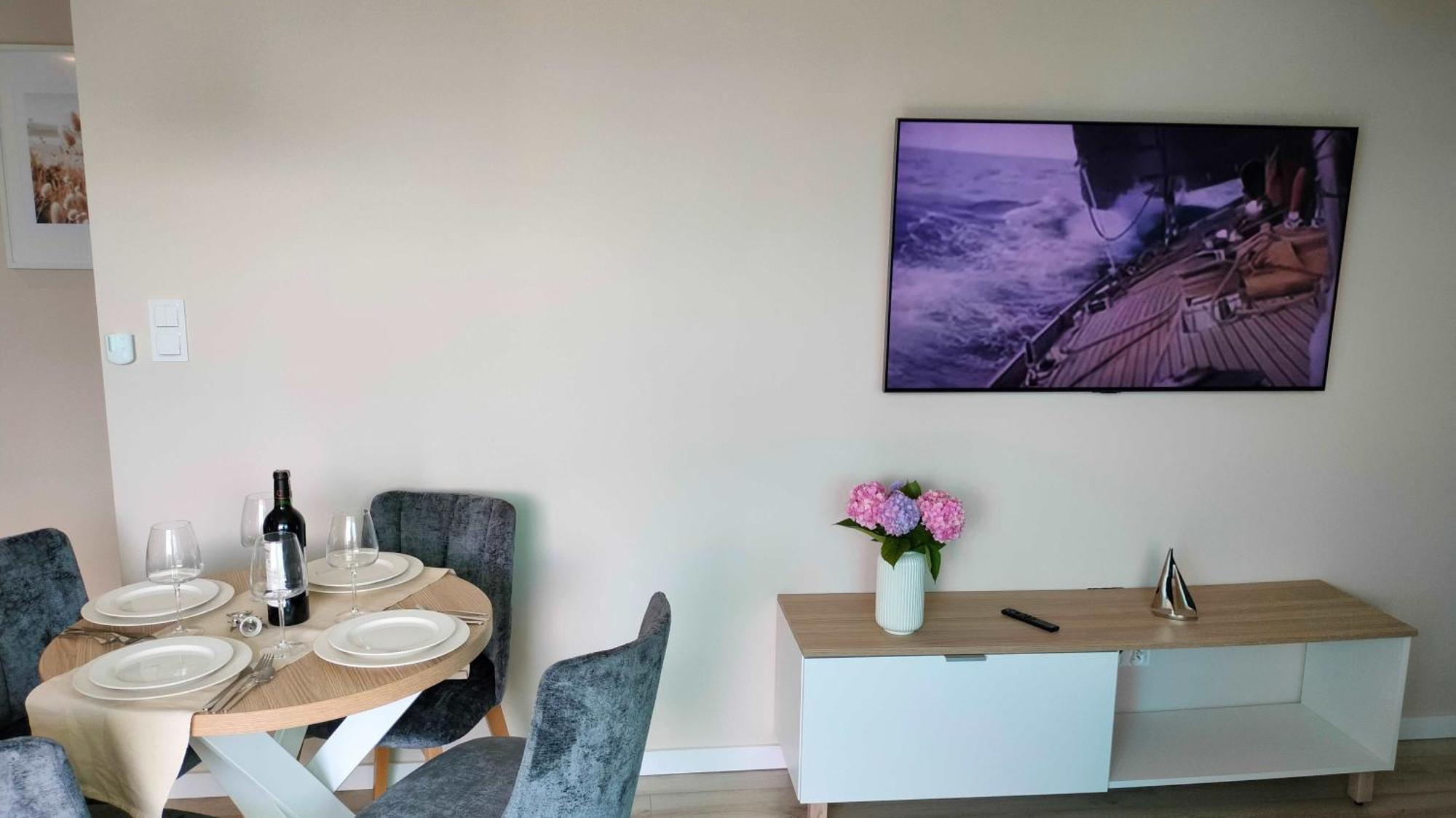 Cicha Przystan Apartamenty Whiteblue Sauna&Fitness&Parking Kolobrzeg Dış mekan fotoğraf